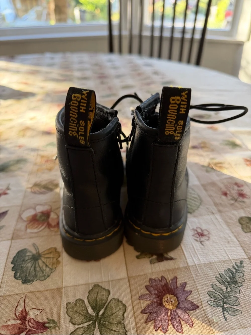 Little Kids Doc Martens - 8